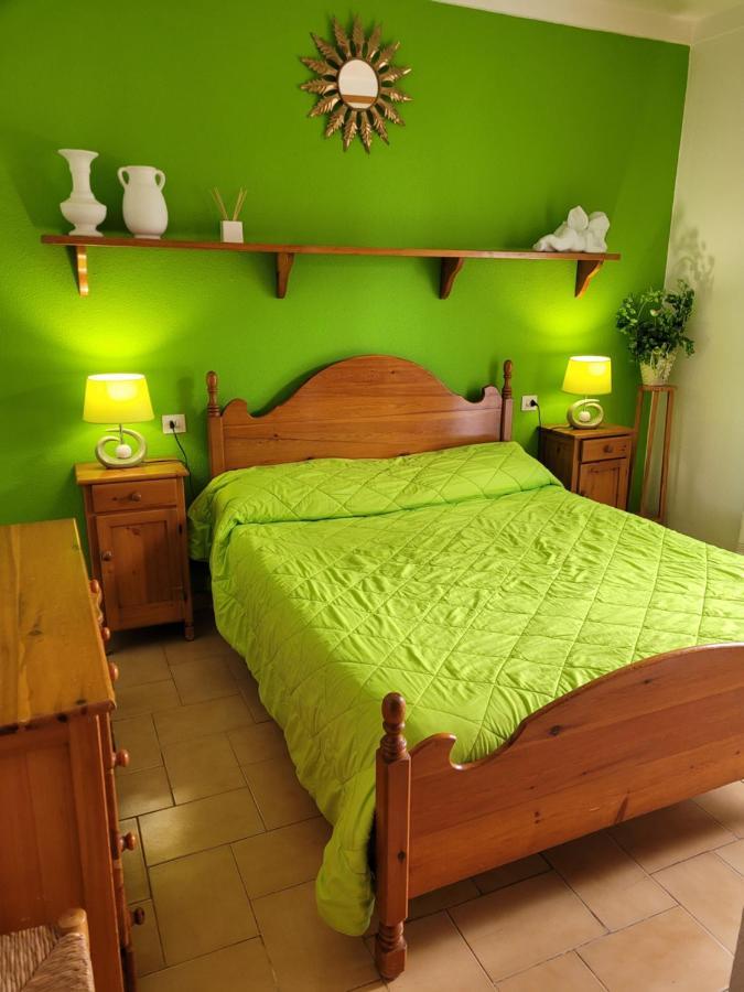 Apartamento Delacroix L' Escala Luaran gambar